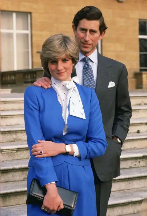 Princess Diana Inspired Engagement Ring with Crown Logo Blue Box U.S.8½ UK  R | eBay