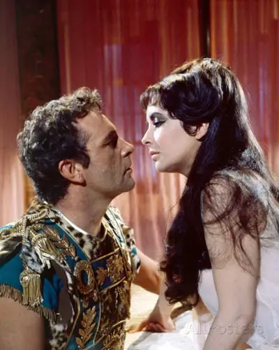 Elizabeth Taylor's Bulgari Emeralds - Richard Burton and Elizabeth Taylor - Cleopatra